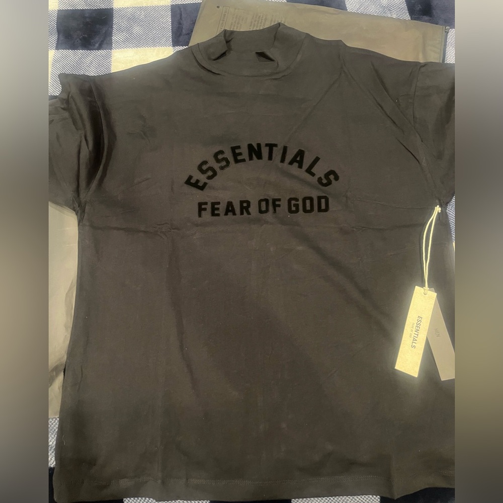 Essential T shirt